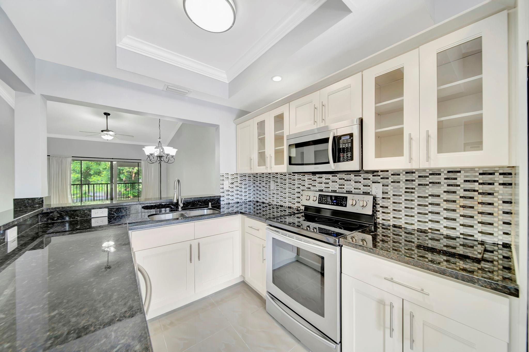 1977 SW 15th St 112