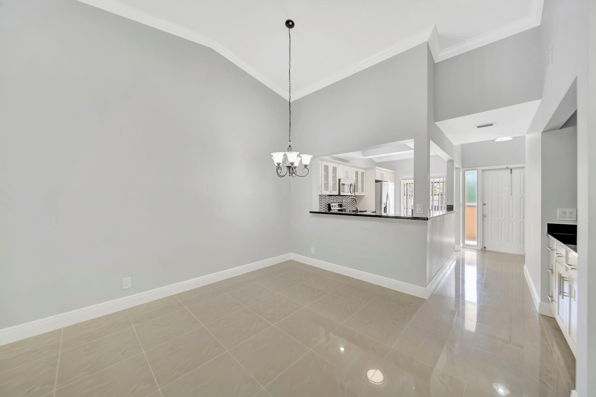 1977 SW 15th St 112