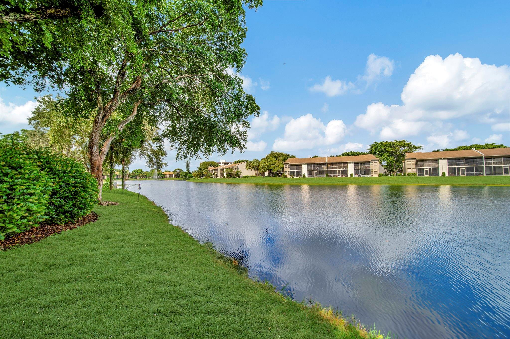 1977 SW 15th St 112