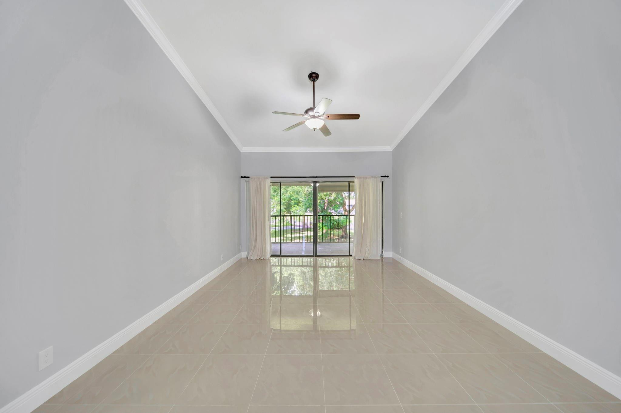 1977 SW 15th St 112