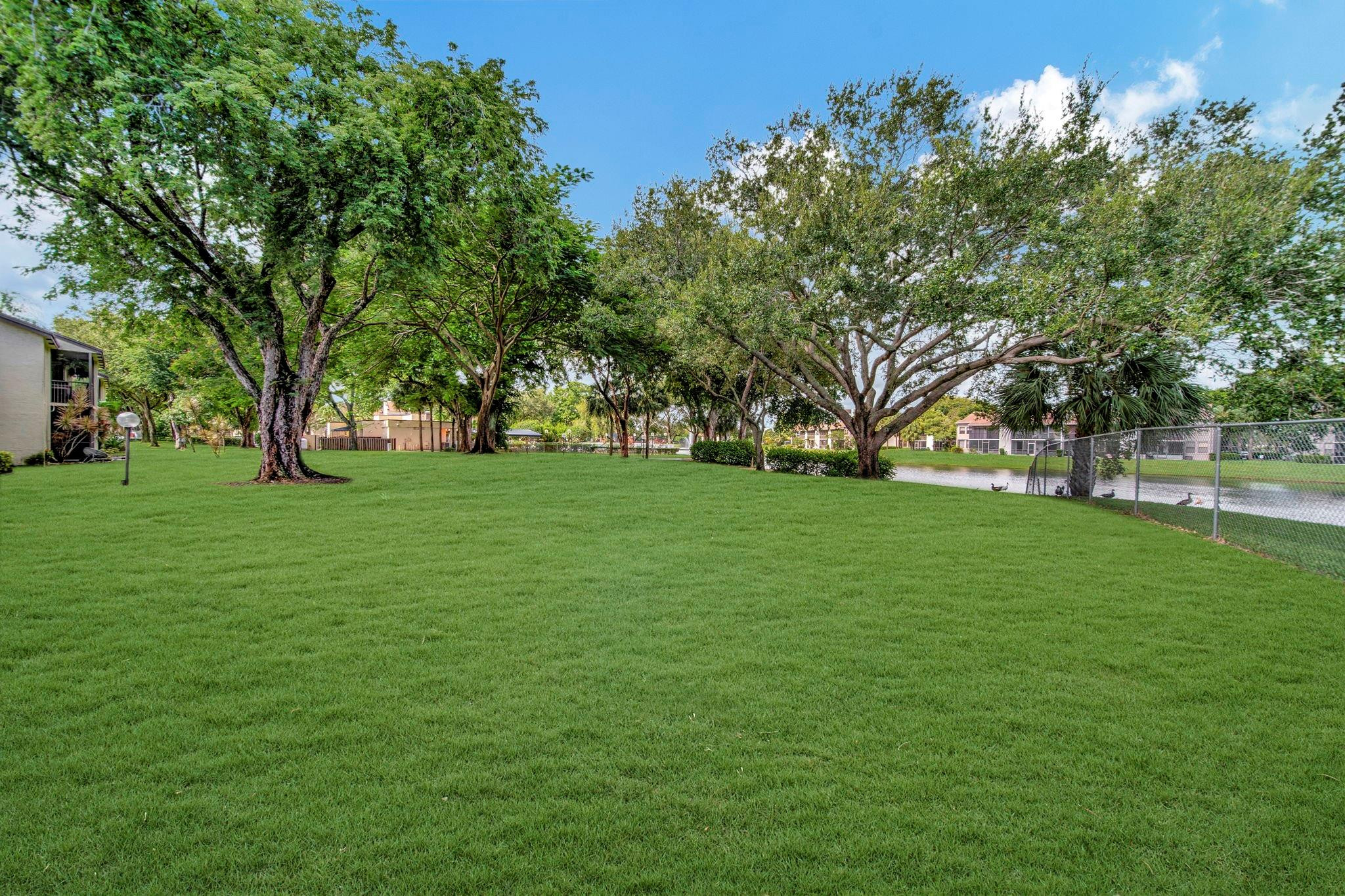 1977 SW 15th St 112