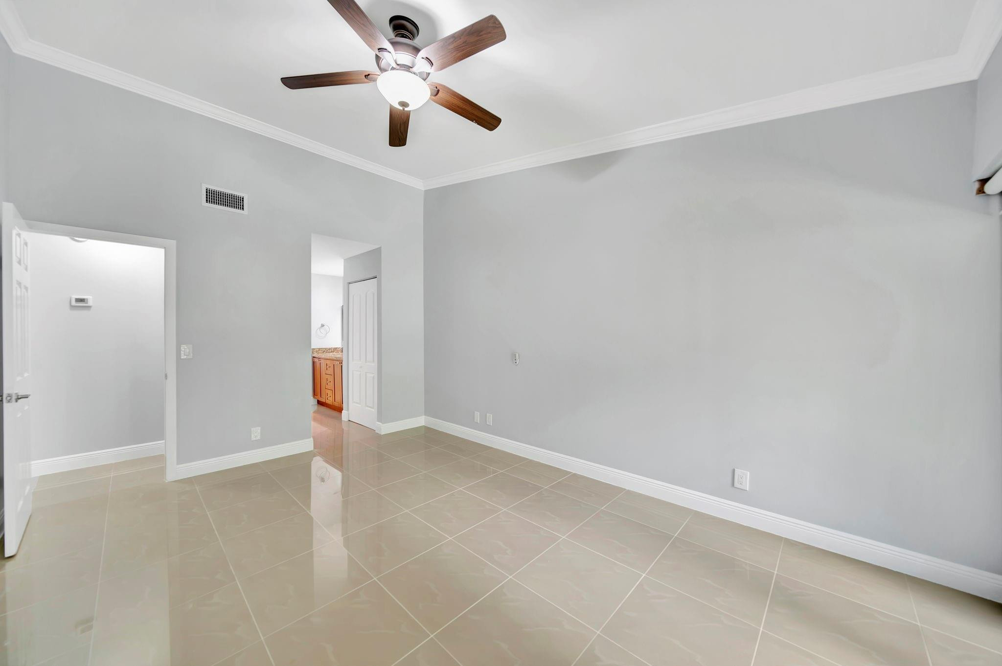 1977 SW 15th St 112