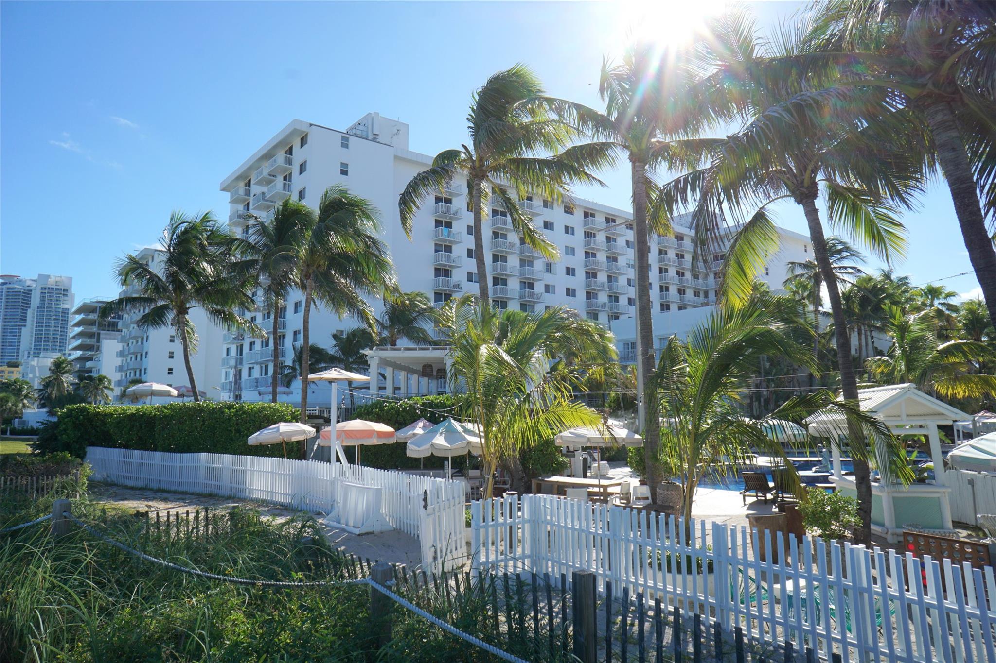 401 Ocean Dr 701