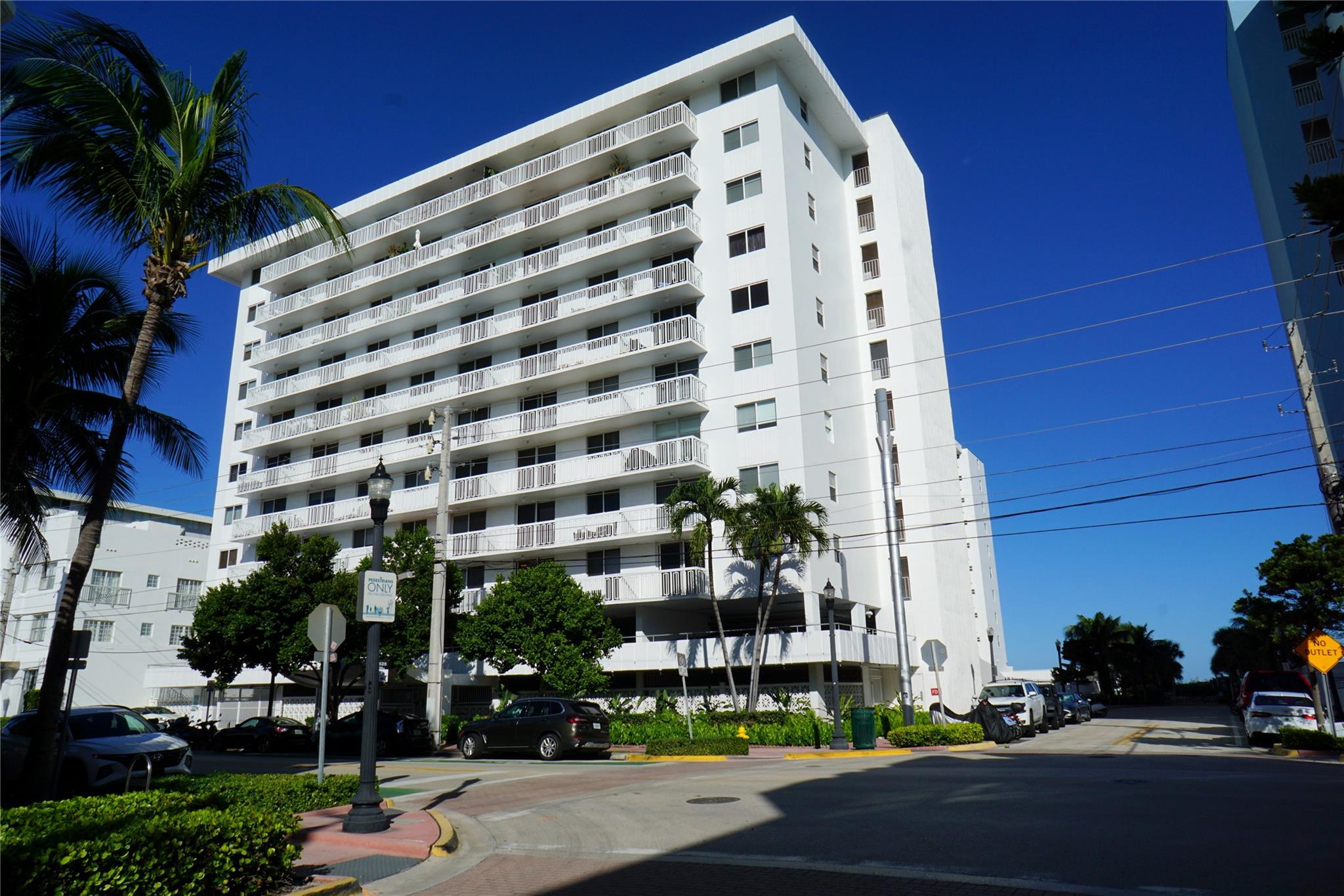 401 Ocean Dr 701