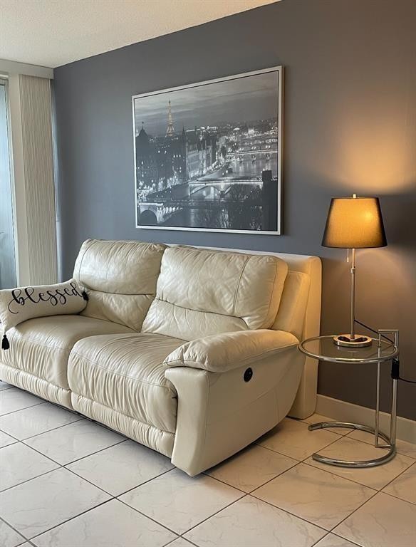 1670 NE 191st St 401