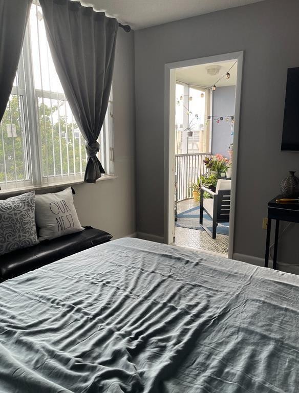 1670 NE 191st St 401