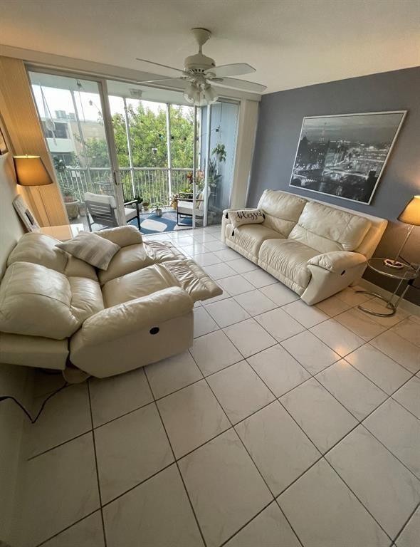 1670 NE 191st St 401