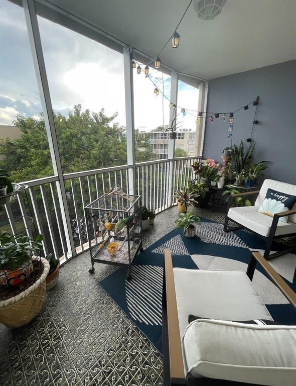 1670 NE 191st St 401