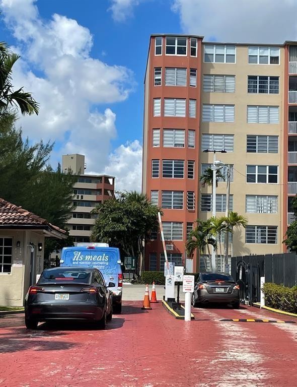 1670 NE 191st St 401