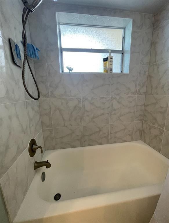 1670 NE 191st St 401