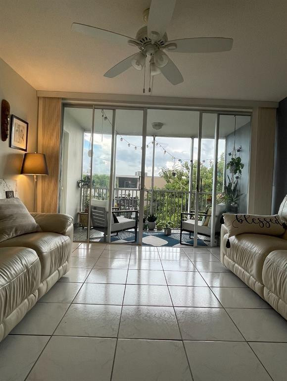 1670 NE 191st St 401