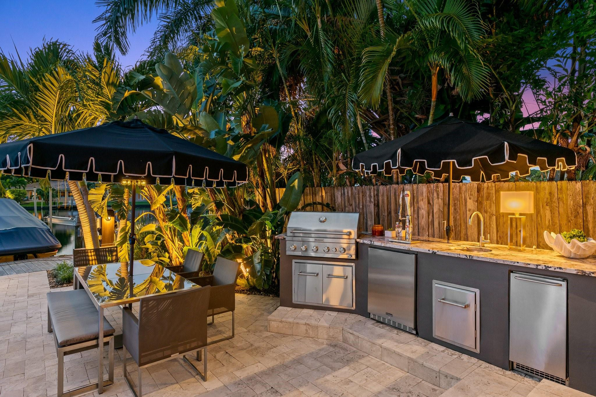 2813 Coral Shores Dr