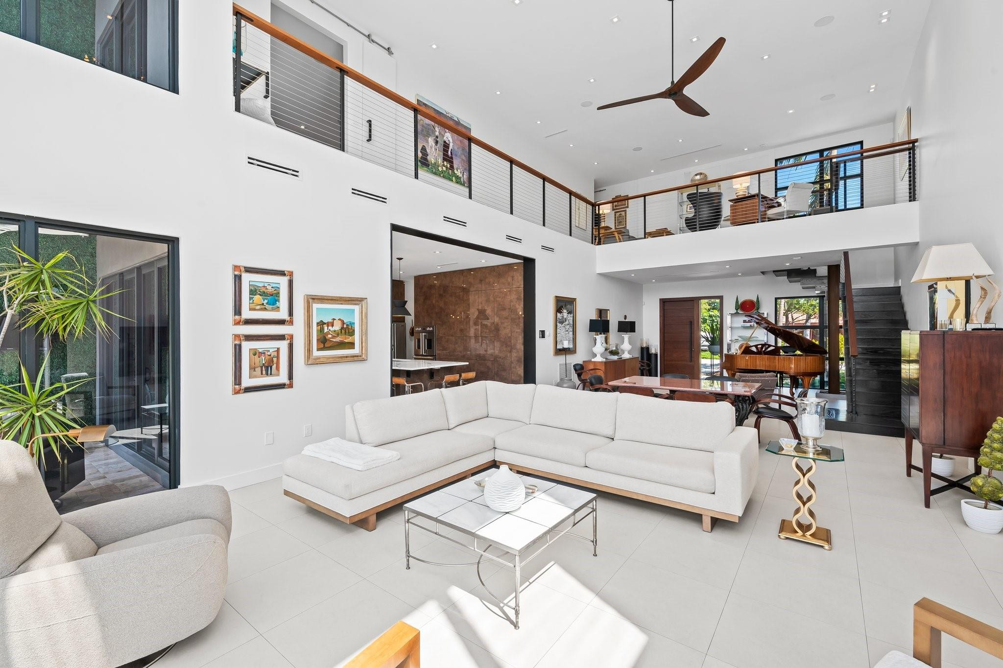 2813 Coral Shores Dr