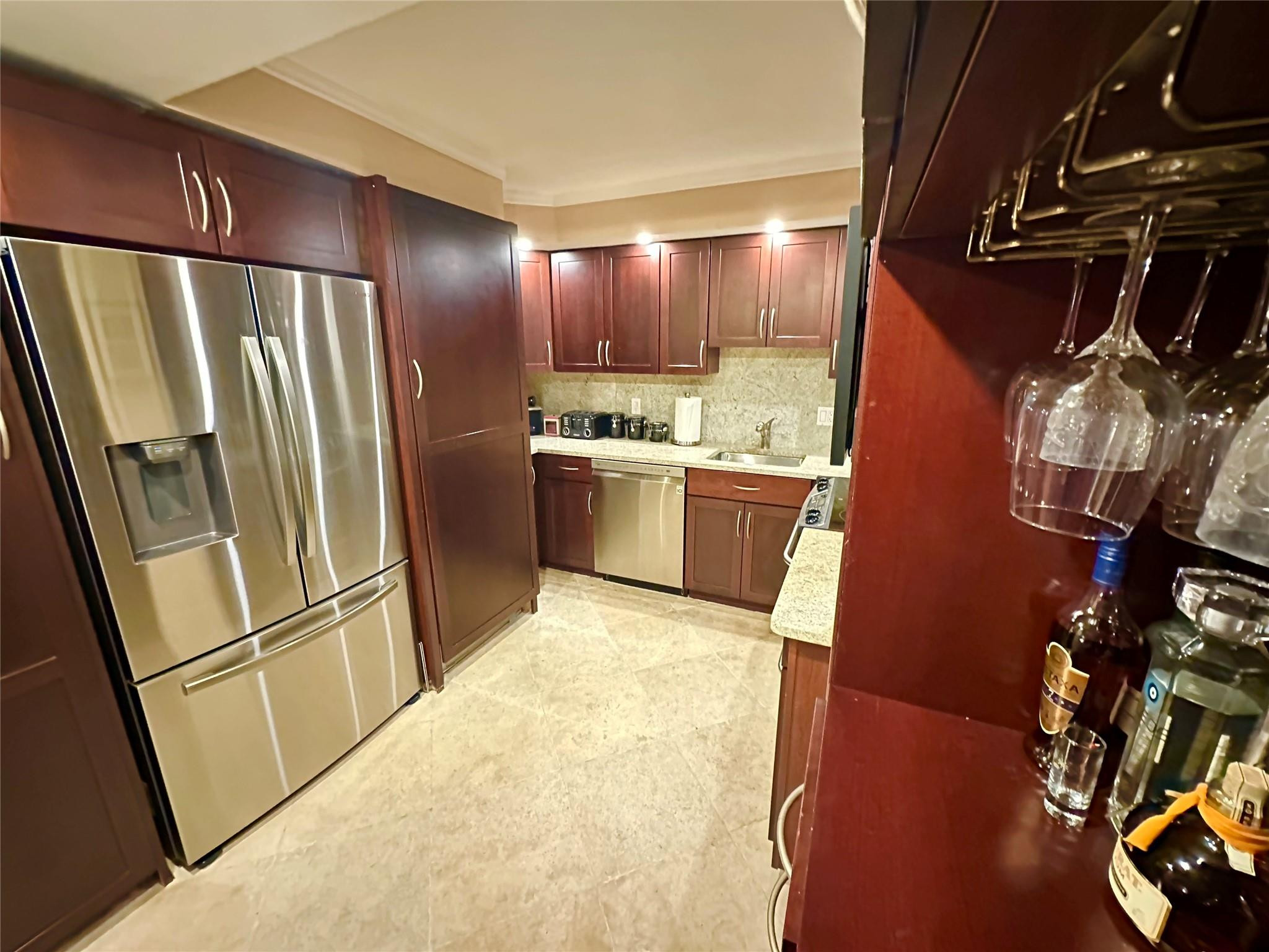 1 Las Olas Circle 605