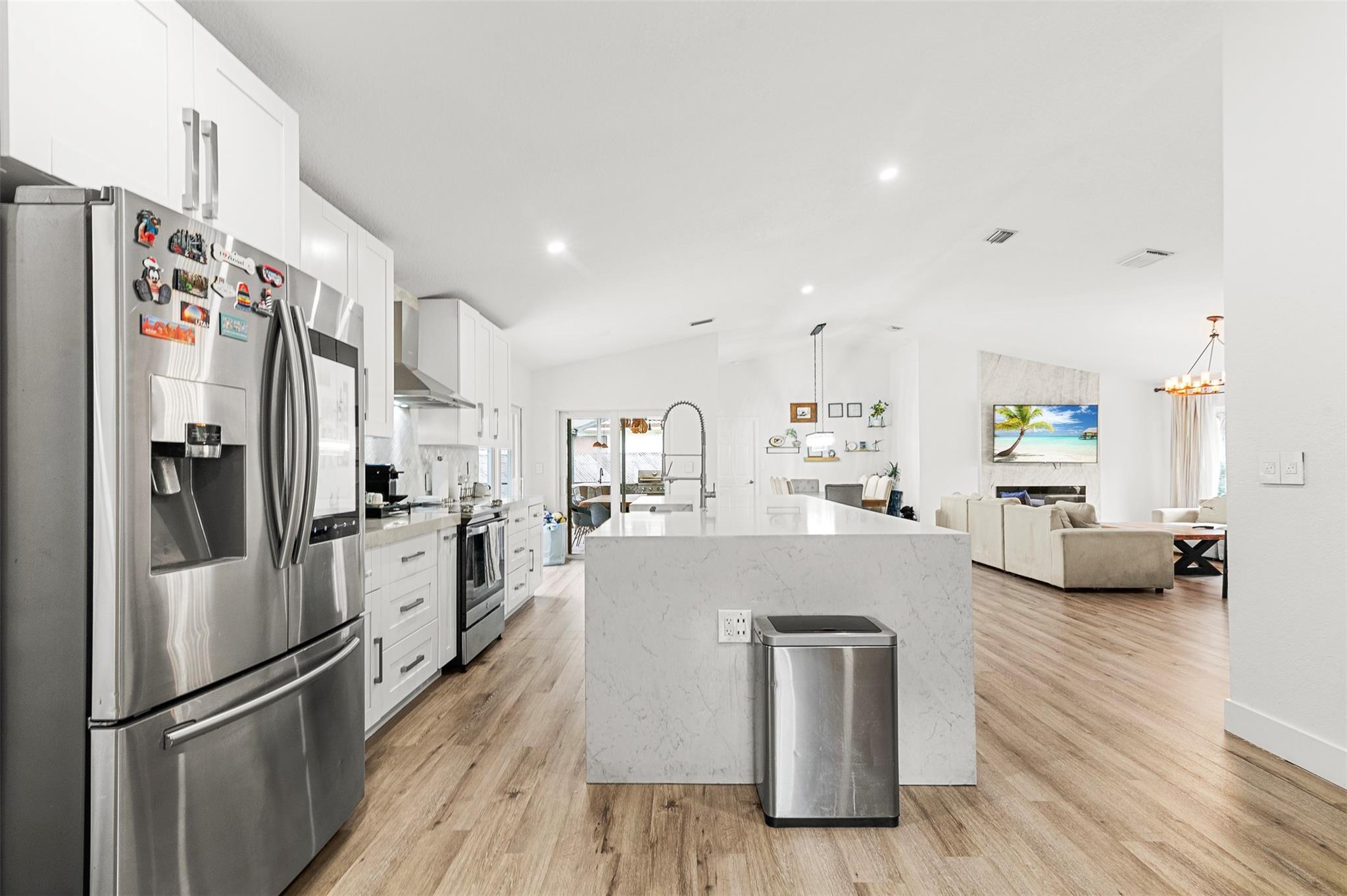 5028 NW 48th Ave