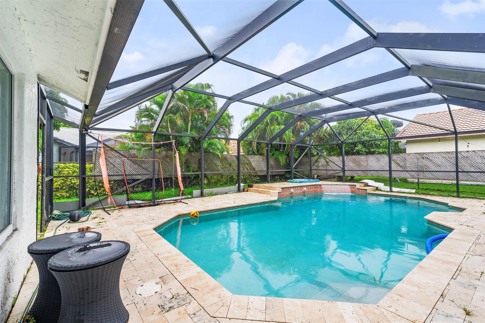 5028 NW 48th Ave