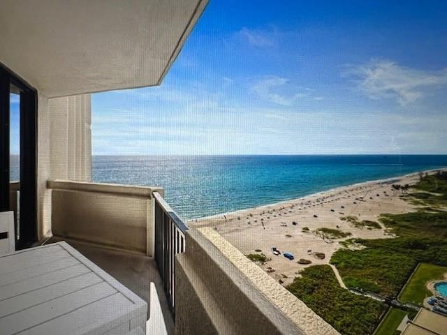 2800 N Ocean Dr 21A