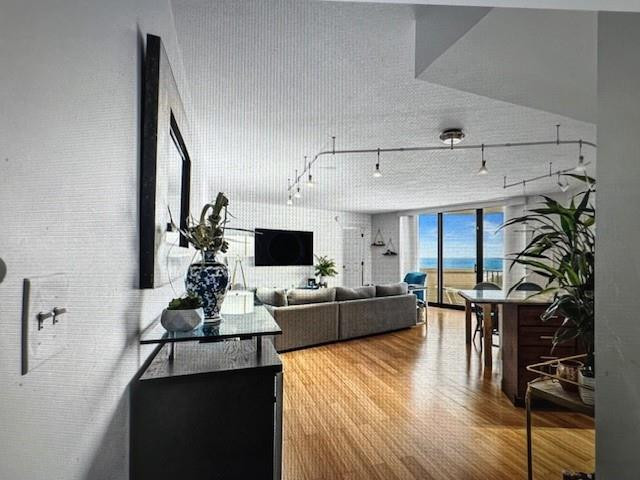 2800 N Ocean Dr 21A