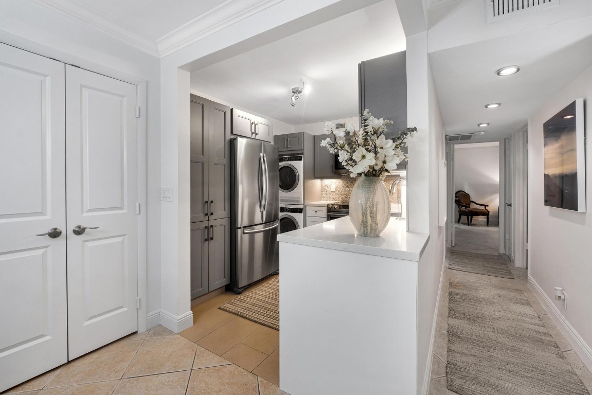 1920 NE 1st Ter 116 H