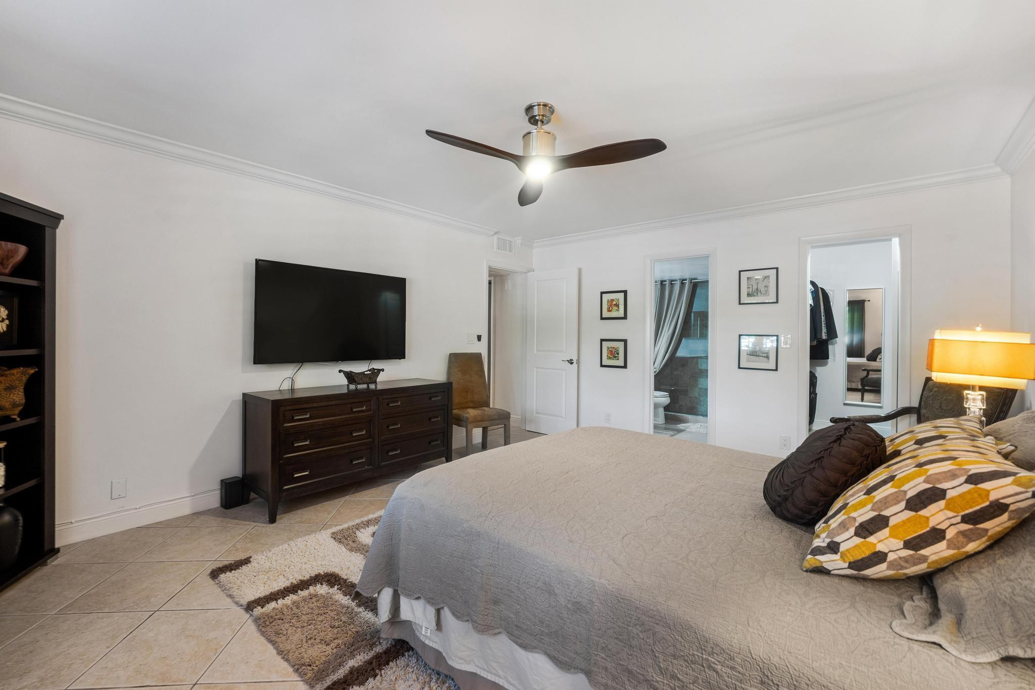 1920 NE 1st Ter 116 H