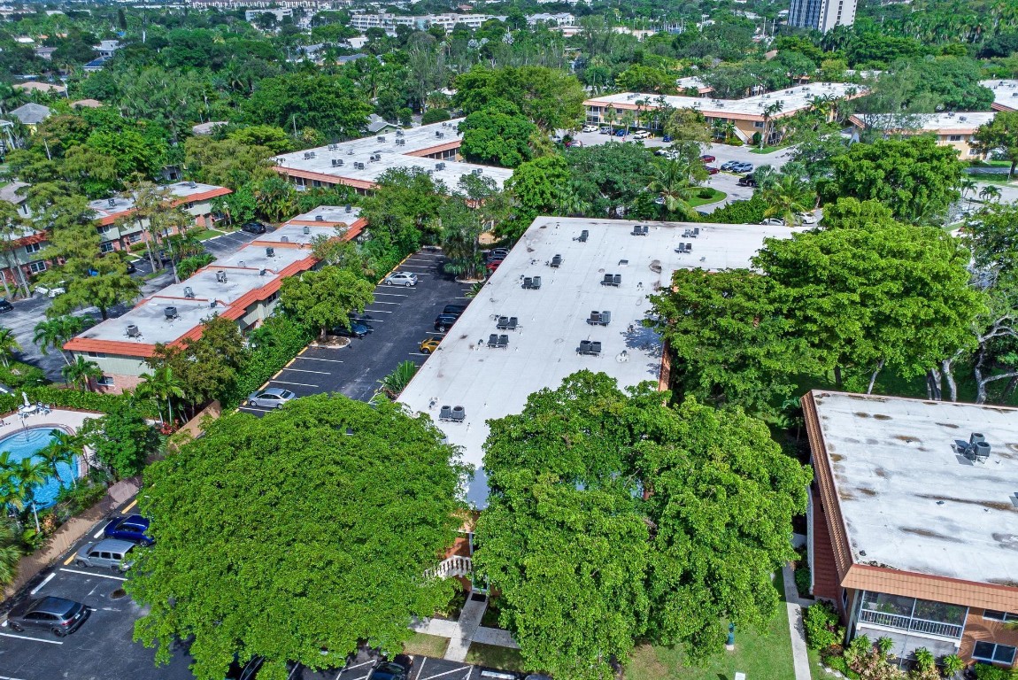 1920 NE 1st Ter 116 H