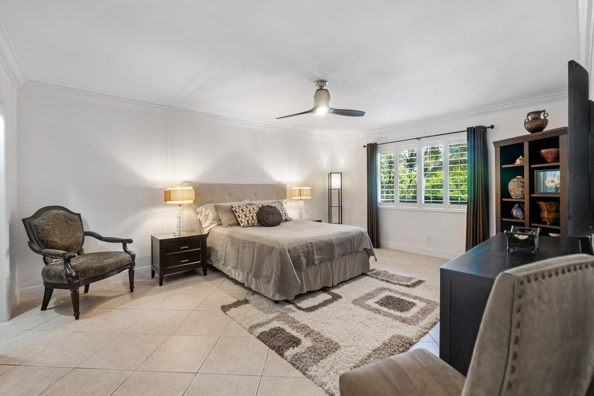 1920 NE 1st Ter 116 H