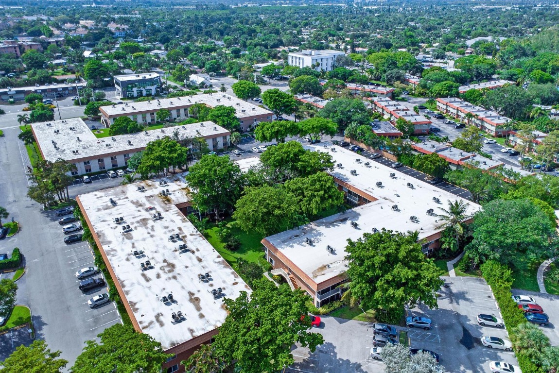 1920 NE 1st Ter 116 H