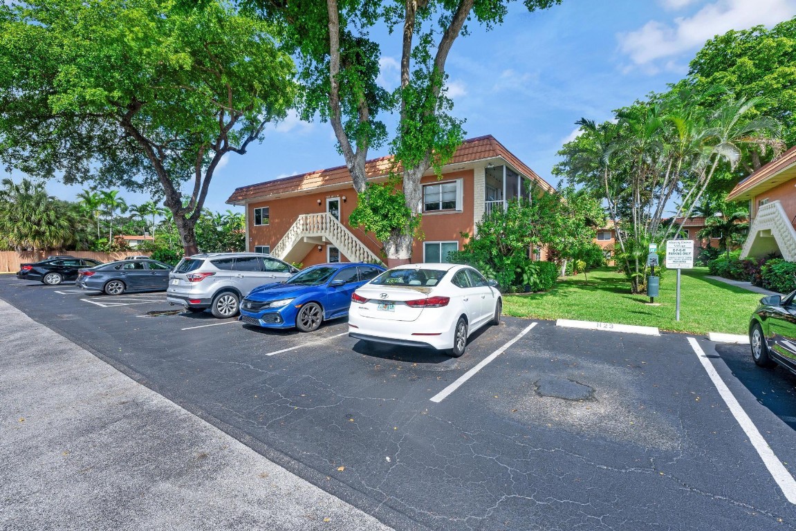 1920 NE 1st Ter 116 H