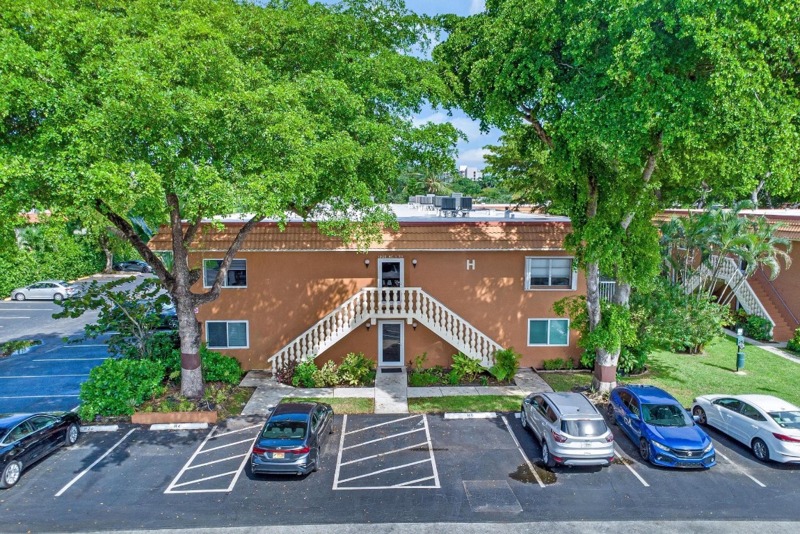 1920 NE 1st Ter 116 H