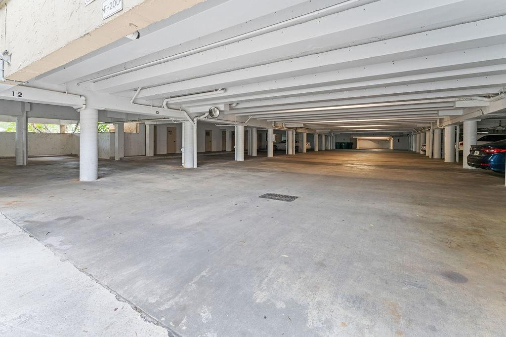 6060 S Falls Circle Dr 422