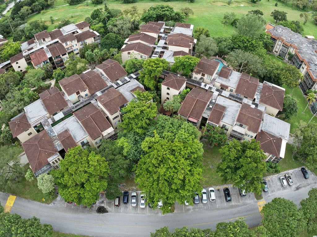 6060 S Falls Circle Dr 422