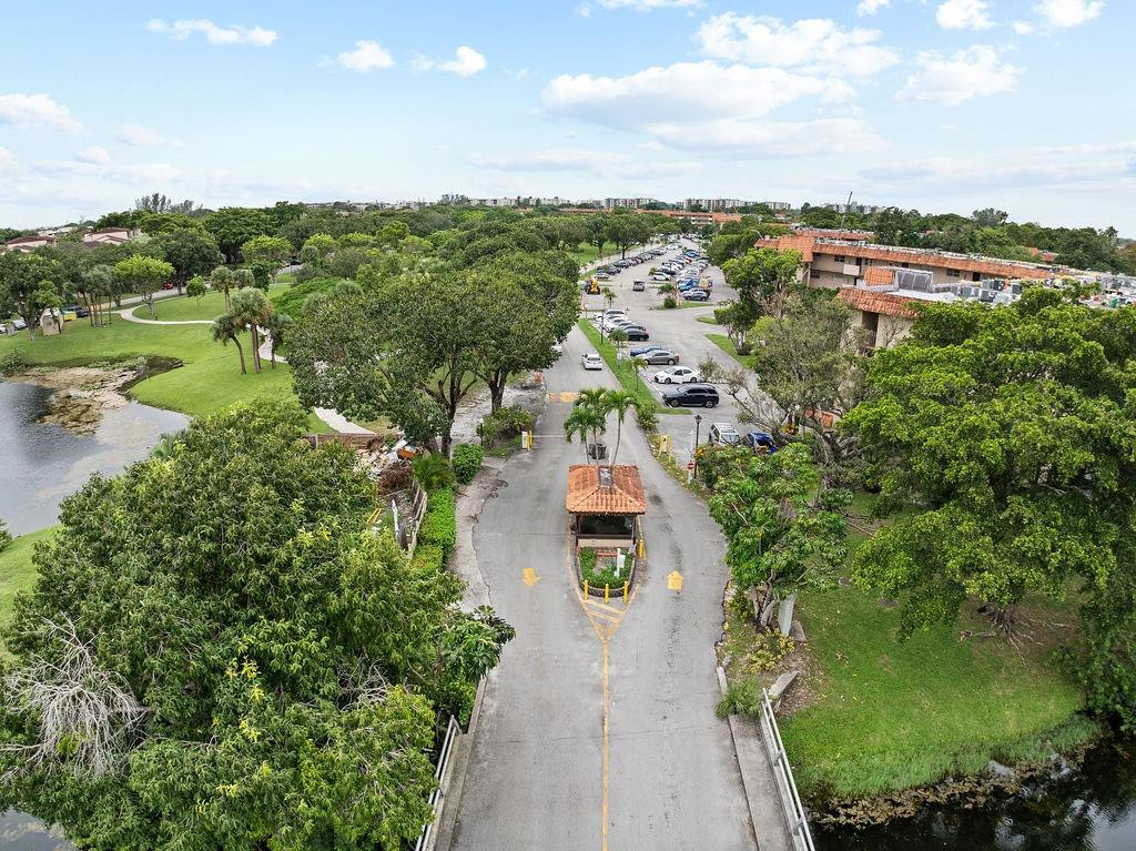 6060 S Falls Circle Dr 422