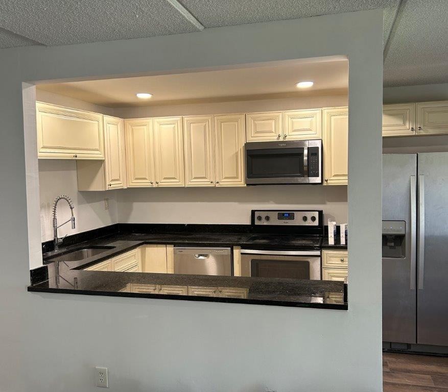 1108 Meadows Cir 1108