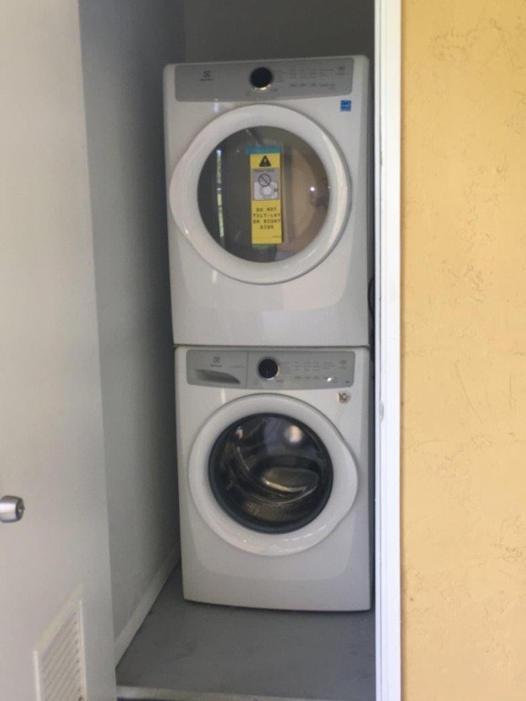 1108 Meadows Cir 1108