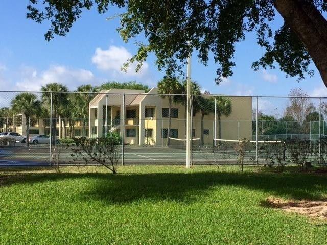 1108 Meadows Cir 1108