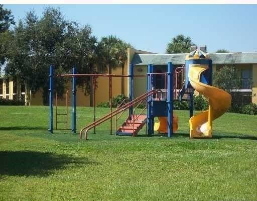 1108 Meadows Cir 1108