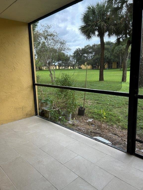 1108 Meadows Cir 1108