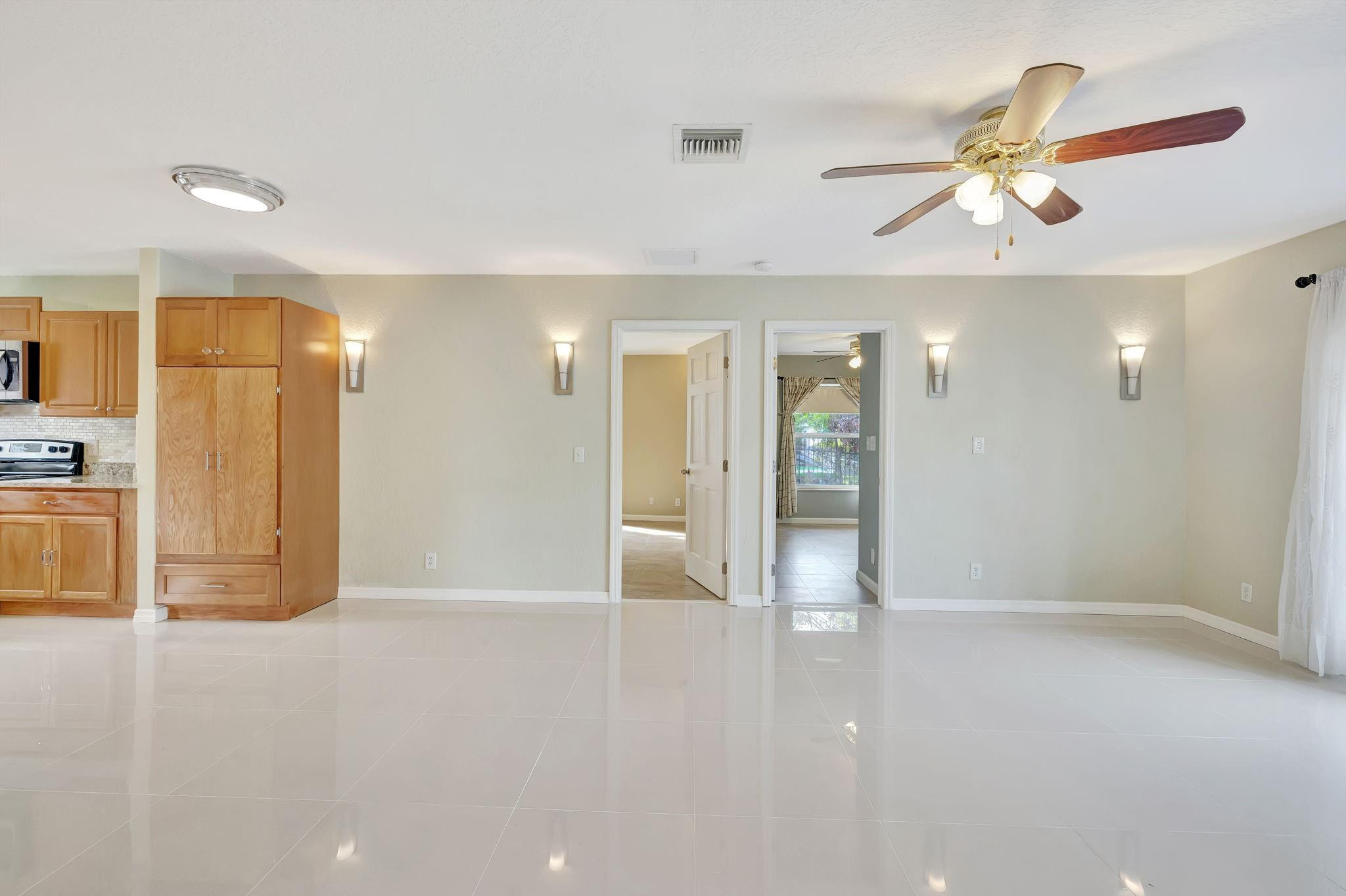 2490 NW 4th Court, Pompano Beach