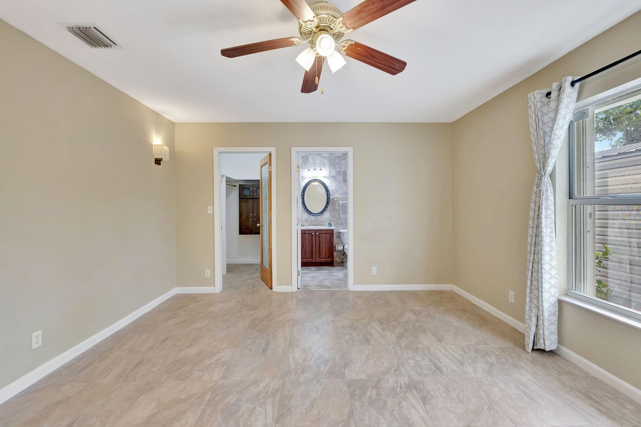 2490 NW 4th Court, Pompano Beach