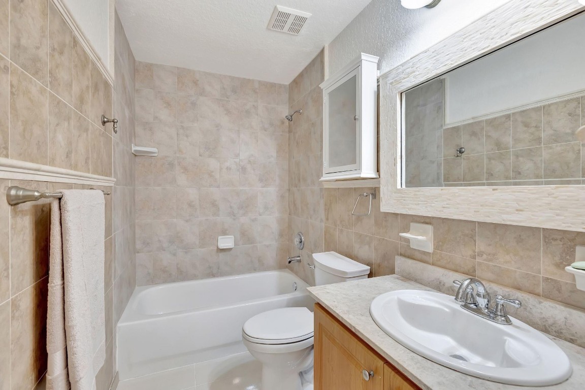 2490 NW 4th Court, Pompano Beach