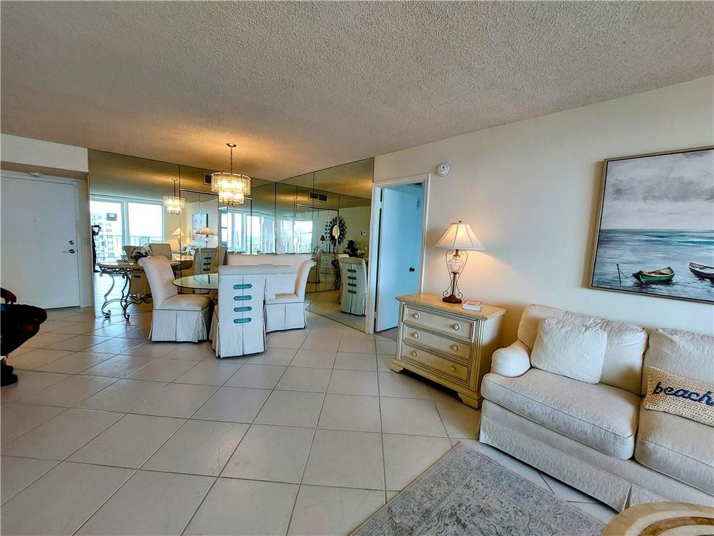 2000 S Ocean Blvd 14 F