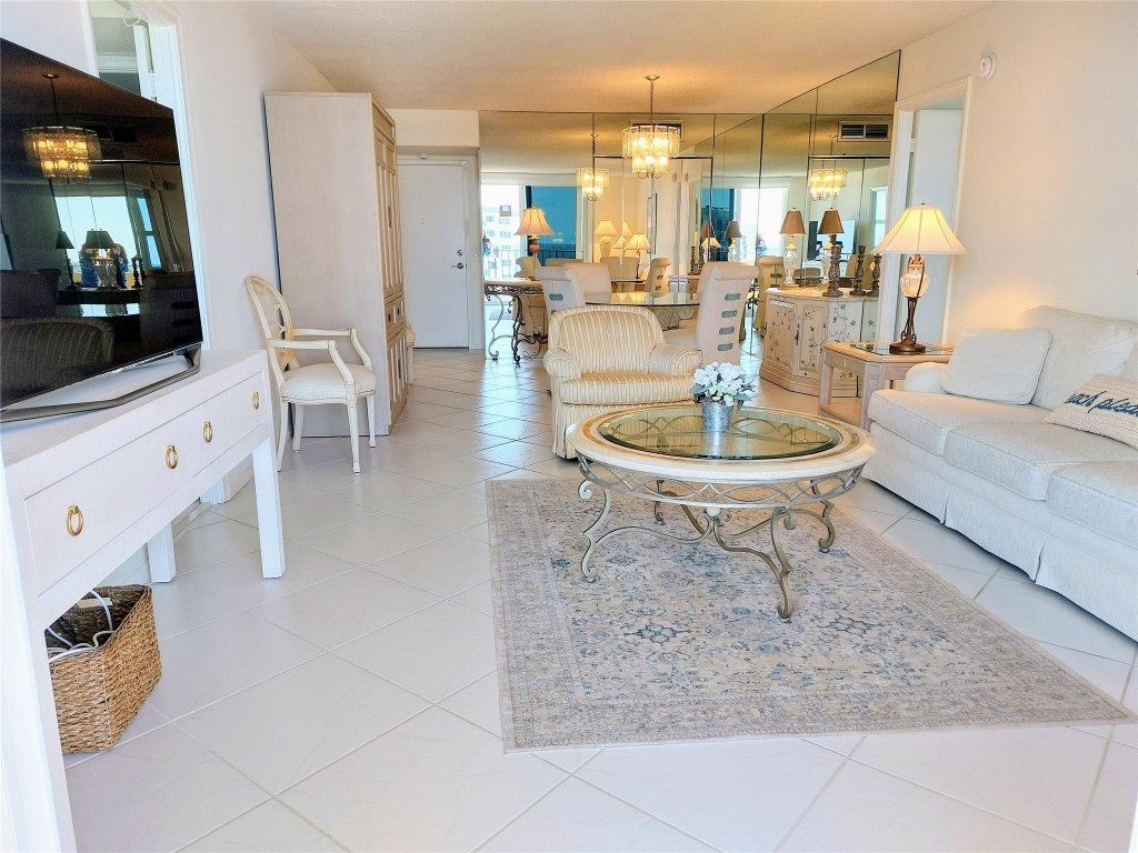 2000 S Ocean Blvd 14 F