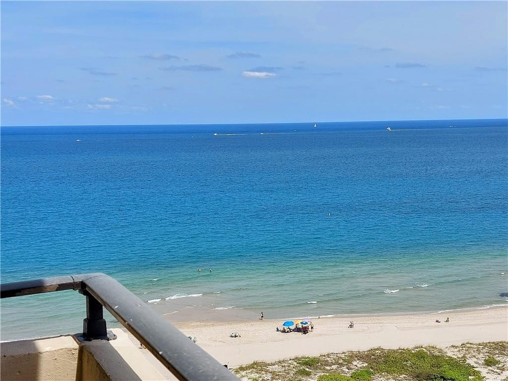 2000 S Ocean Blvd 14 F