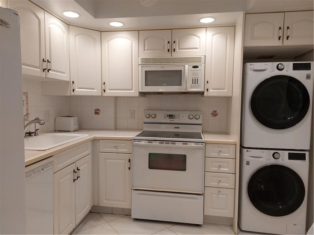 2000 S Ocean Blvd 14 F