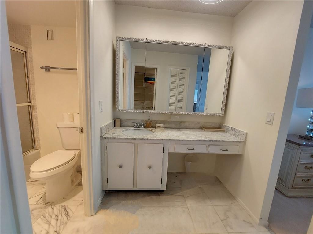 2000 S Ocean Blvd 14 F