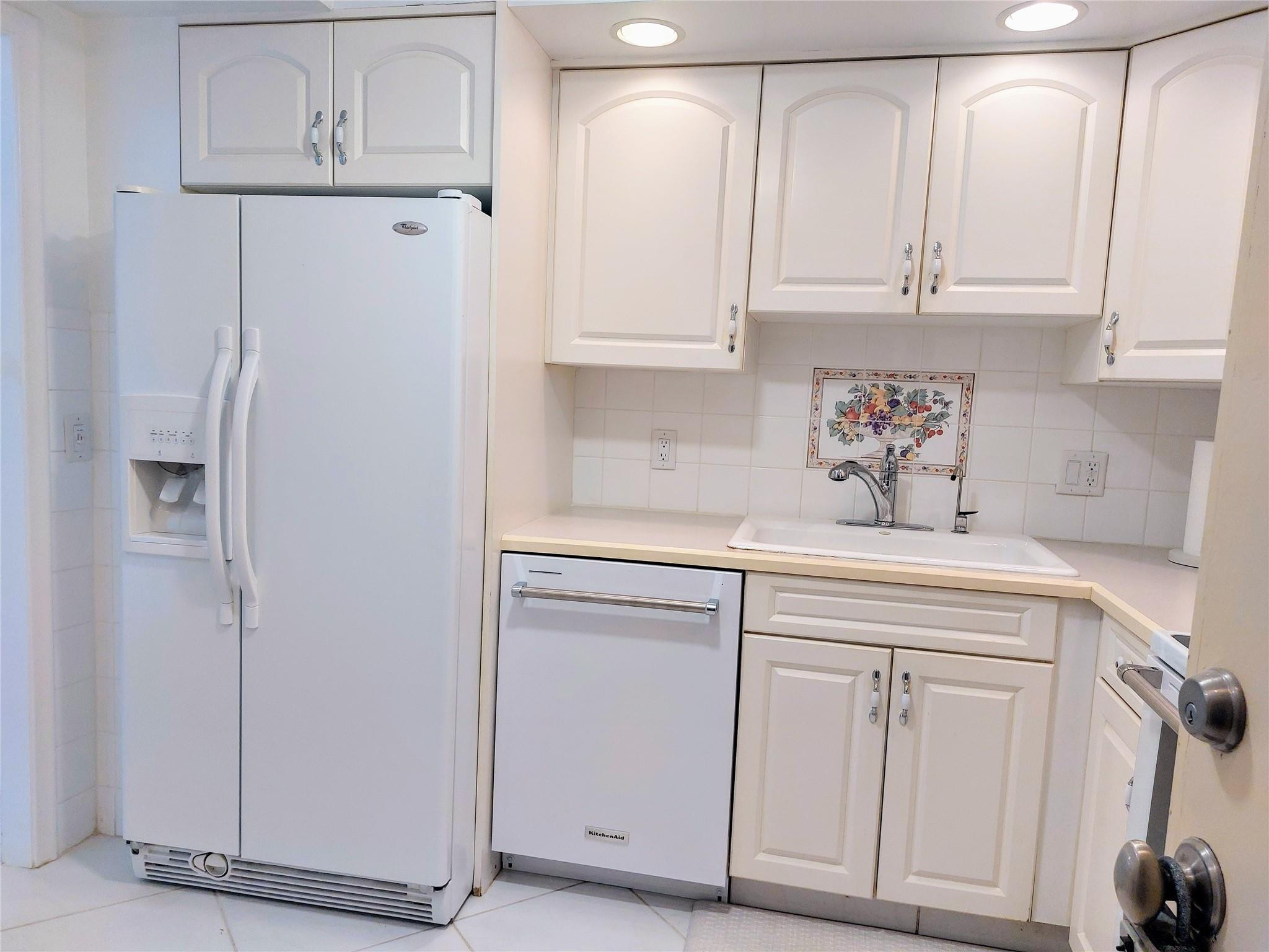 2000 S Ocean Blvd 14 F