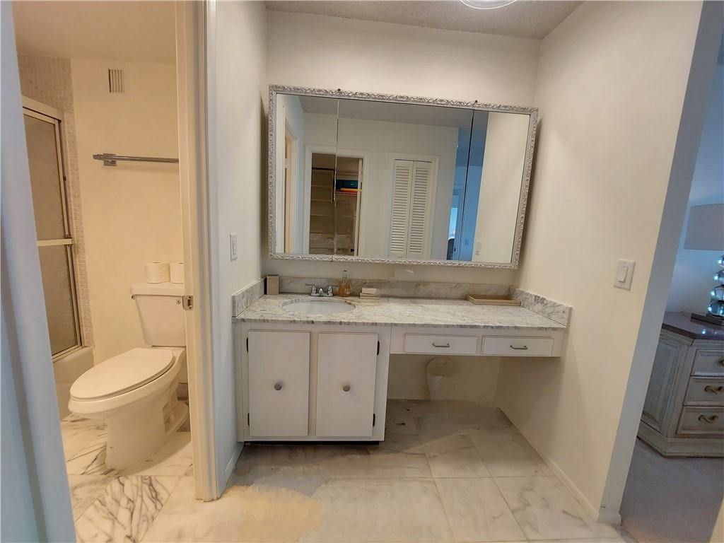 2000 S Ocean Blvd 14 F