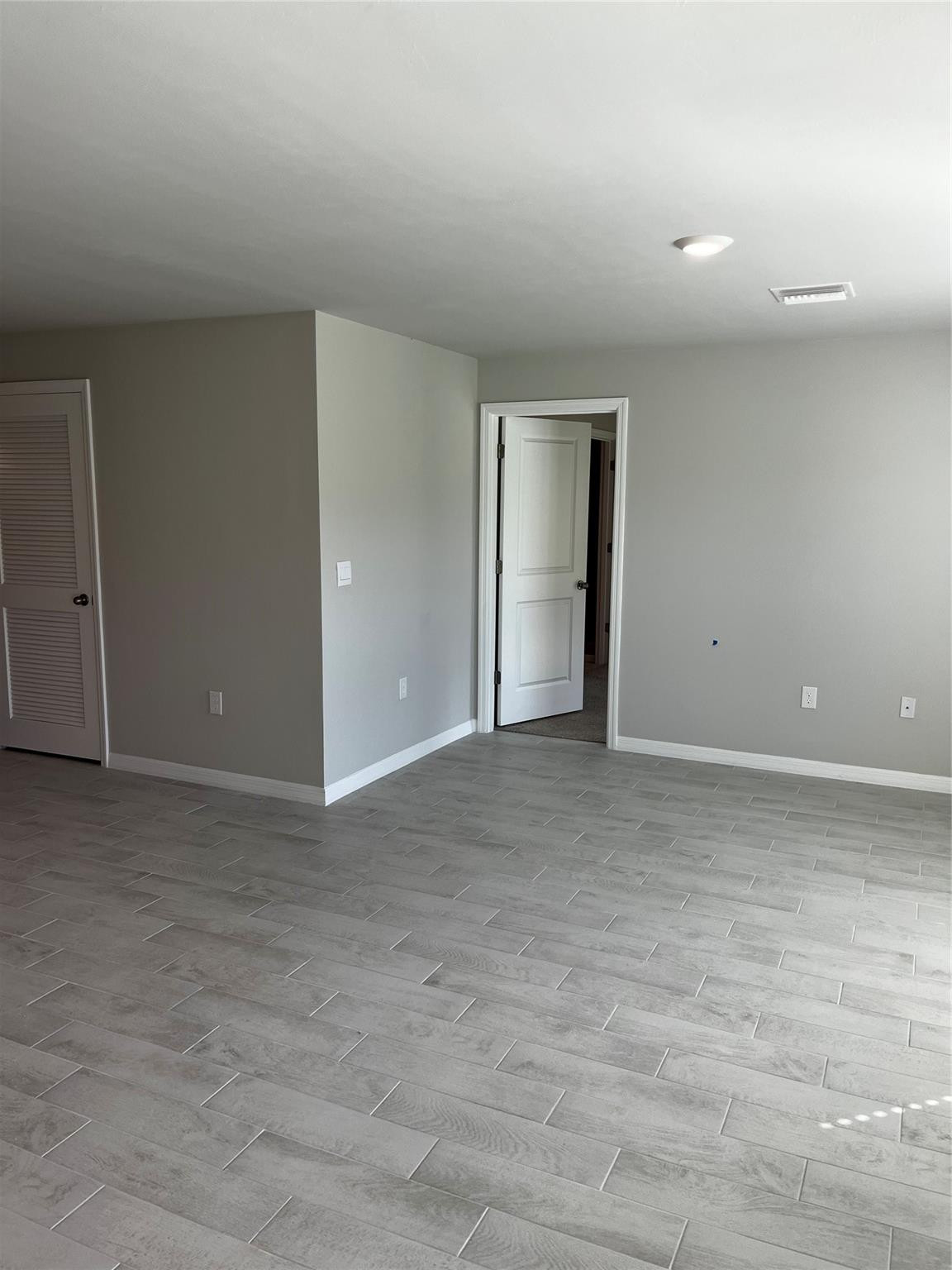 2807 W 34th St