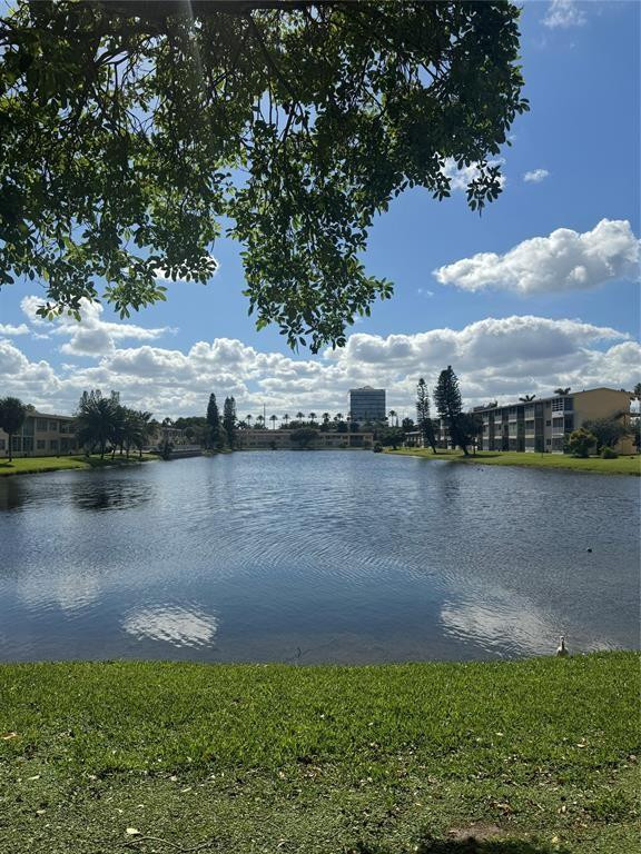 20200 NE 29th Ct 106