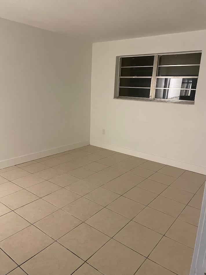 20200 NE 29th Ct 106